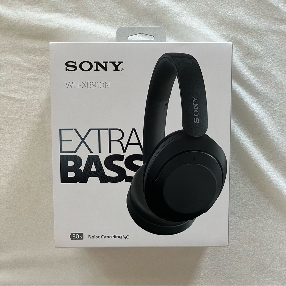 SONY WIRELESS NOISE CANCELLING OVER THE EAR HEADPHONES BLACK